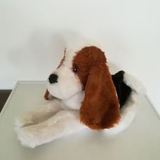 Basset Hound hason fekvő plüss kutya pakolható pocakkal
