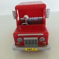 Postás Pat postakocsija Pat figurával