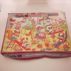 70 darabos állatóvodai életkép fából készült kirakó (puzzle)