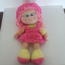Nagyméretű kalapos szemüveges pink hajú rongybaba