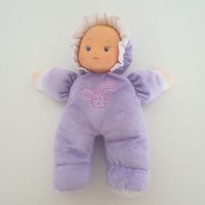 Tesco EMMI lila rugdalózós puha szőke rongybaba