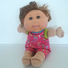 CPK Cabbage Patch Kids Káposztaföldi baba barna hajjal