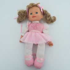 Tesco EMMI kék szemű szőke hajú balerina baba rózsaszínben