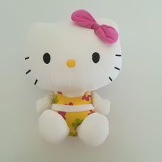 Plüss Hello Kitty figura virágos ruhában