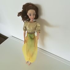 Disney Belle hercegnő Barbie a Szépség és a Szörnyetegből