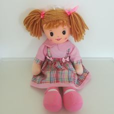 Girlie Paws vörösesbarna hajú rongybaba rózsaszín ruhában Girlie Paws vörösesbarna hajú rongybaba rózsaszín ruhában