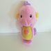 Interaktív Fisher Price világító pink csikóhal alvópajtás