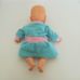 Interaktív puha törzsű csecsemő baba kék ruhácskában
