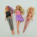 Három darab Barbie jellegű baba